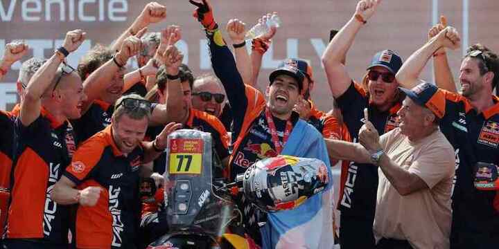 Imagen de &iexcl;Haza&ntilde;a hist&oacute;rica! Luciano Benavides se consagr&oacute; campe&oacute;n del Rally Dakar 2026 por apenas dos segundos