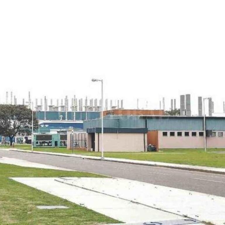 Imagen de Crisis automotriz: General Motors extender&aacute; los parates en su planta de Alvear durante todo el 2026