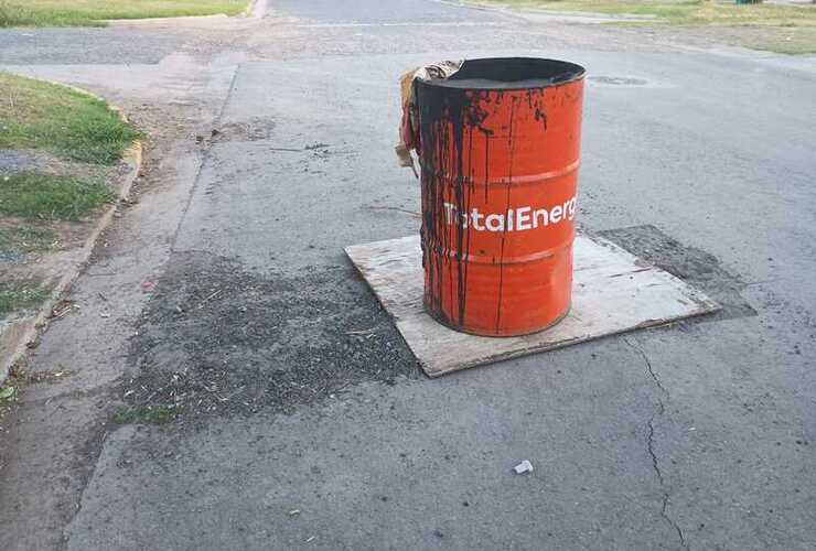 Imagen de Reclamo vecinal por falta de mantenimiento en Jos&eacute; Hern&aacute;ndez y Carlos Gardel