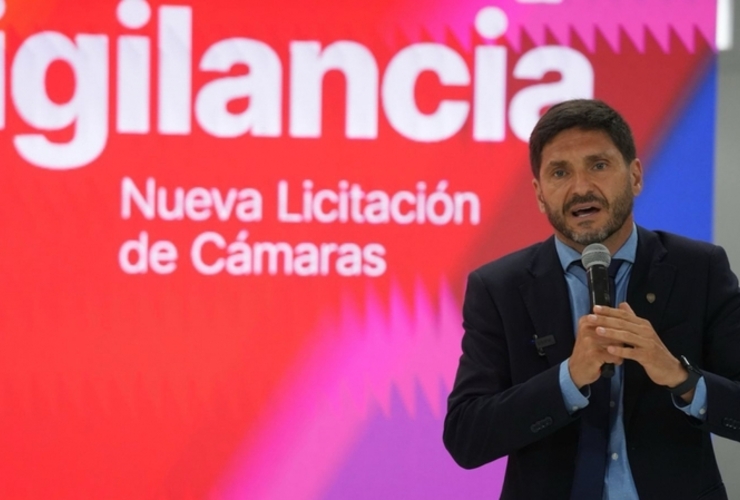 Imagen de Pullaro: “Lince es una herramienta de seguridad pública que sumamos a nuestro método de trabajo para ser la provincia más segura de la Argentina” Imagen de Pullaro: “Lince es una herramienta de seguridad pública que sumamos a nuestro método de trabajo para ser la provincia más segura de la Argentina”