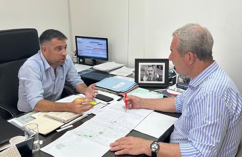 Imagen de Gesti&oacute;n por seguridad vial: El intendente Tonelli mantuvo una reuni&oacute;n clave en Vialidad Provincial