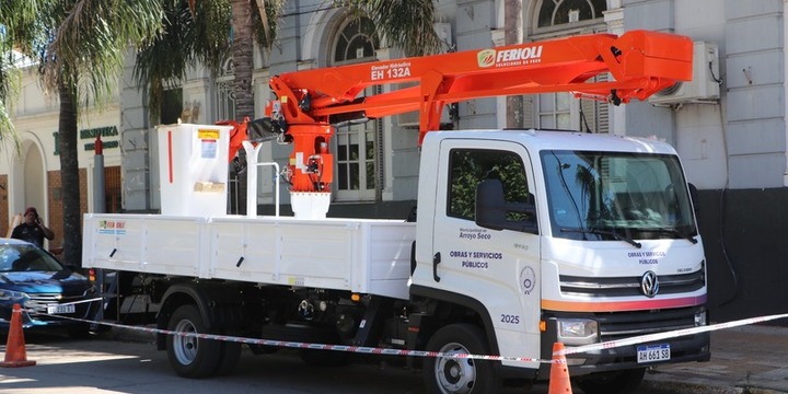 Imagen de Arroyo Seco suma un cami&oacute;n hidrogrua 0km para optimizar los servicios p&uacute;blicos