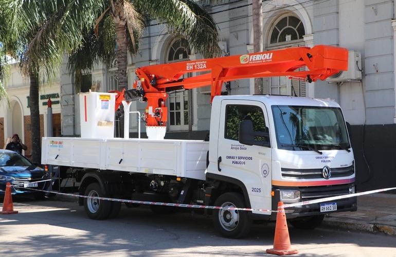 Imagen de Arroyo Seco suma un cami&oacute;n hidrogrua 0km para optimizar los servicios p&uacute;blicos