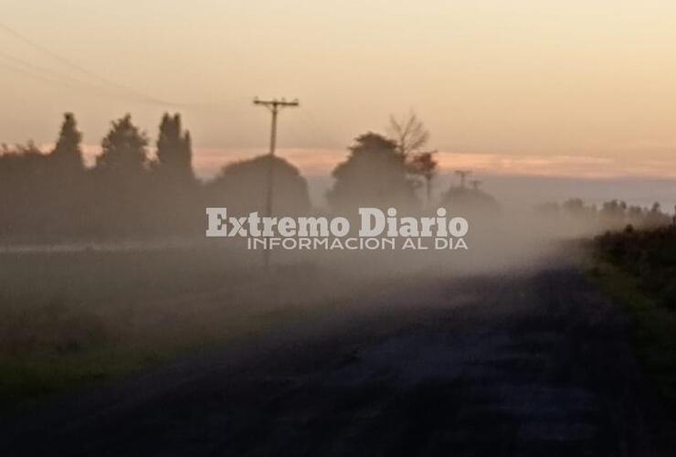 Imagen de Reclamo en Fighiera: piden mayor frecuencia del cami&oacute;n regador en el camino al Club de Pescadores