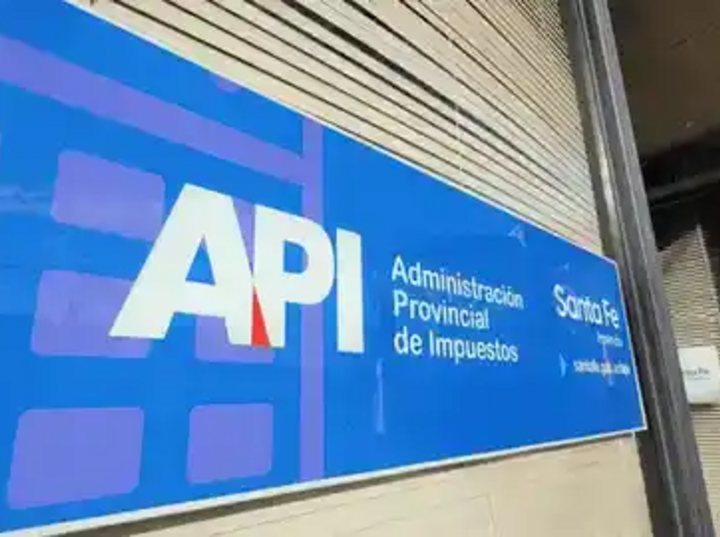 Imagen de Modernizaci&oacute;n tributaria en Santa Fe: m&aacute;s de 100 mil contribuyentes ya se pasaron a la boleta digital