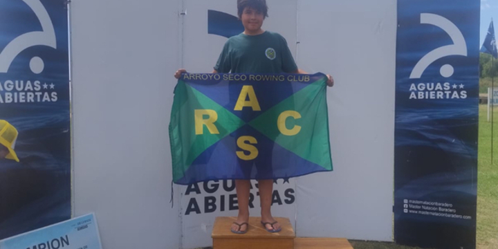 Imagen de Nataci&oacute;n: Ludovico Orlandini del Rowing Club, fue 1&ordm; puesto en su debut en Aguas Abiertas en Entre R&iacute;os