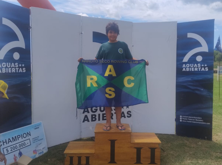 Imagen de Nataci&oacute;n: Ludovico Orlandini del Rowing Club, fue 1&ordm; puesto en su debut en Aguas Abiertas en Entre R&iacute;os