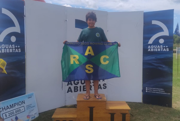 Imagen de Nataci&oacute;n: Ludovico Orlandini del Rowing Club, fue 1&ordm; puesto en su debut en Aguas Abiertas en Entre R&iacute;os