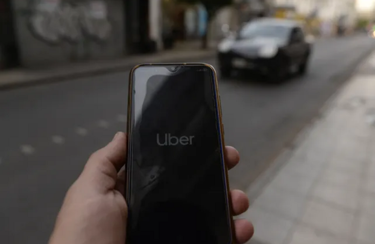 Imagen de Tensi&oacute;n en el transporte: Conductores de Uber en Rosario anuncian un "apag&oacute;n" y denuncian tarifas "pauperizadas"