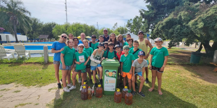 Imagen de D&iacute;a de la Educaci&oacute;n Ambiental: m&aacute;s de 6.000 alumnos fueron capacitados en el reciclaje de aceite de cocina