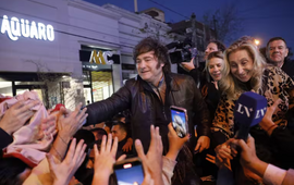 Imagen de El "Tour de la Gratitud": Javier Milei desembarca en Mar del Plata con caminata, festival y teatro