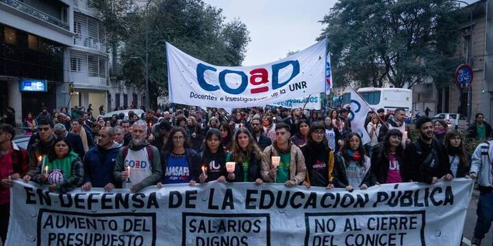 Imagen de Docentes universitarios en alerta: aseguran las mesas de febrero pero peligra el inicio del ciclo lectivo 2026 Imagen de Docentes universitarios en alerta: aseguran las mesas de febrero pero peligra el inicio del ciclo lectivo 2026