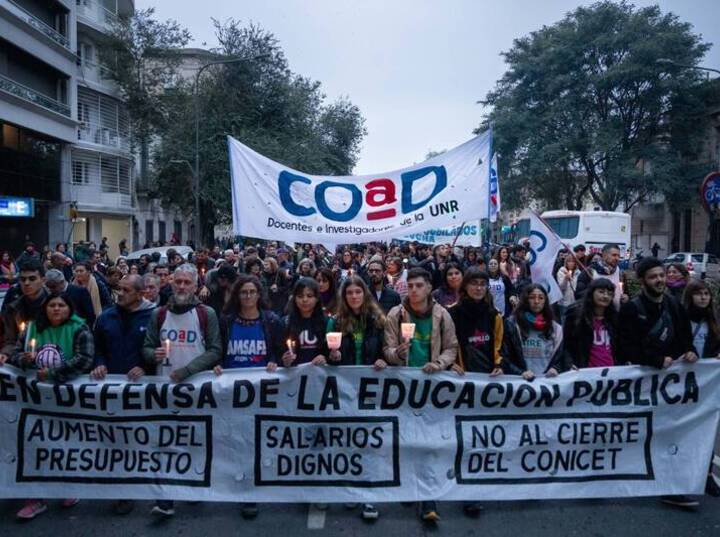 Imagen de Docentes universitarios en alerta: aseguran las mesas de febrero pero peligra el inicio del ciclo lectivo 2026 Imagen de Docentes universitarios en alerta: aseguran las mesas de febrero pero peligra el inicio del ciclo lectivo 2026
