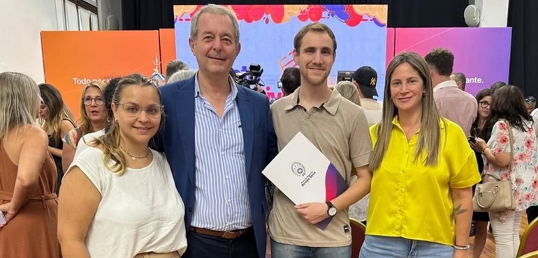 Nuestro intendente Daniel Tonelli y parte de su equipo participaron de dicha presentaci&oacute;n.