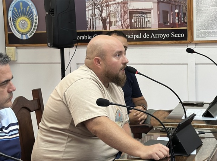 Imagen de Pedido de reuni&oacute;n del concejal Juli&aacute;n Polinesi a la Sec. de Hacienda, Vanina Brancatto