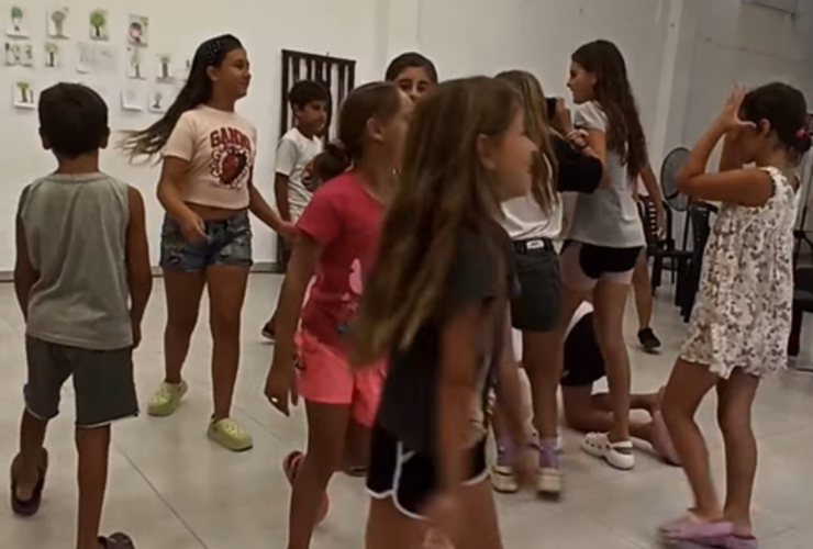 Imagen de Contin&uacute;a la Colonia de Pel&iacute;cula en el Centro Cultural de General Lagos