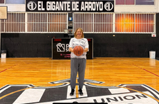 Imagen de Uni&oacute;n present&oacute; a Claudia Velizan, como nueva entrenadora de b&aacute;squet femenino