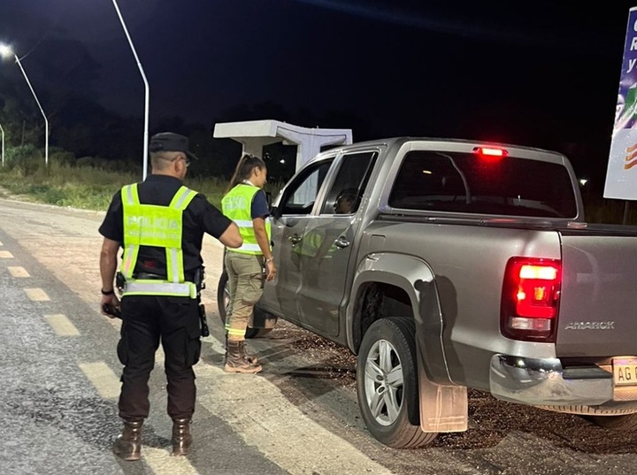 Imagen de Realizaron control de alcoholemia y tr&aacute;nsito en Pav&oacute;n y Ruta 21