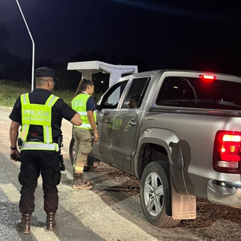 Imagen de Realizaron control de alcoholemia y tr&aacute;nsito en Pav&oacute;n y Ruta 21