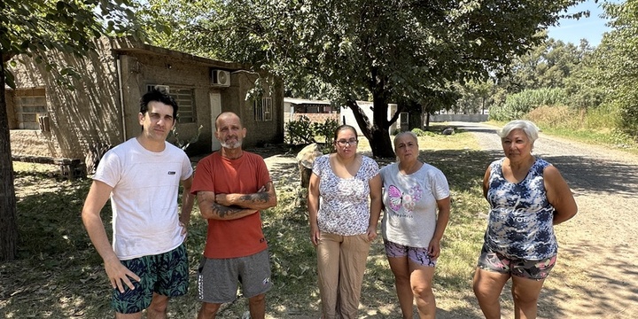 Imagen de Reclamo de vecinos de barrio Playa Hermosa por falta de luz