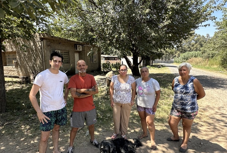 Imagen de Reclamo de vecinos de barrio Playa Hermosa por falta de luz