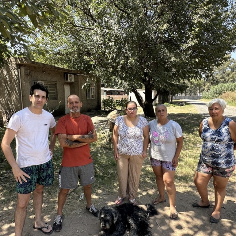 Imagen de Reclamo de vecinos de barrio Playa Hermosa por falta de luz