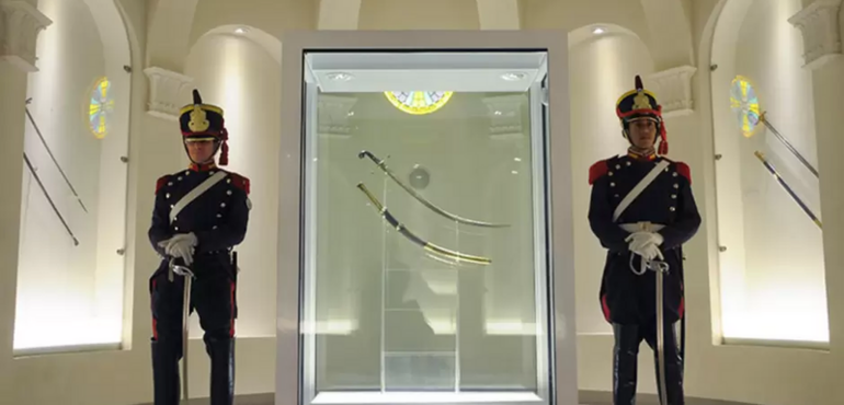 Imagen de Pol&eacute;mico traslado del sable corvo de San Mart&iacute;n a San Lorenzo: "Se deber&iacute;a usar una r&eacute;plica"