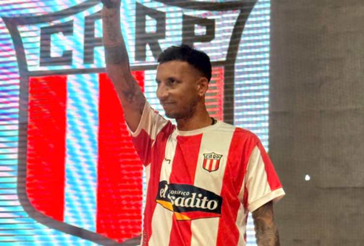 Imagen de Leonel 'Piri' Vangioni fue presentado como nuevo jugador de Riberas del Paran&aacute;