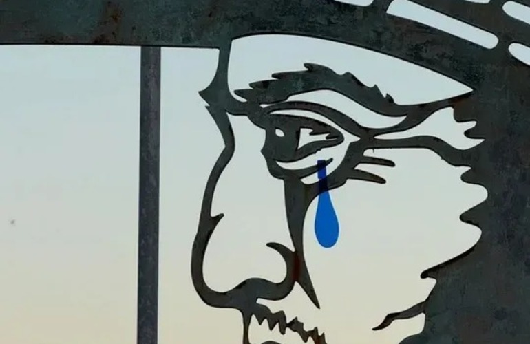 Imagen de Intervinieron una figura de San Mart&iacute;n en San Lorenzo tras la pol&eacute;mica por el sable corvo