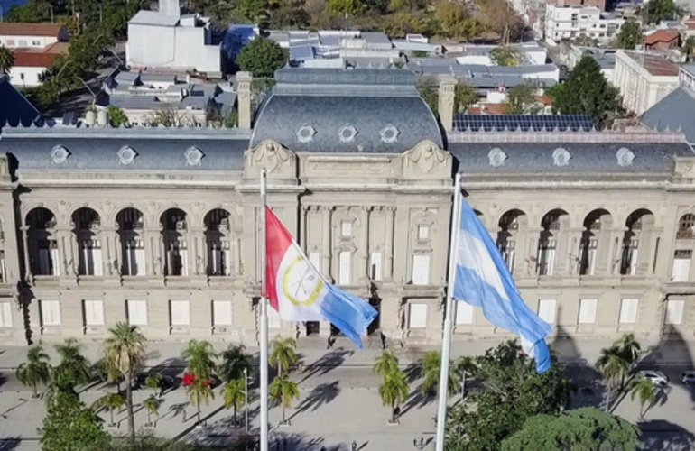 Imagen de Santa Fe reabre las paritarias: el Gobierno convoc&oacute; a los gremios para este mi&eacute;rcoles