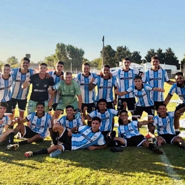 Imagen de Copa Federaci&oacute;n: Uni&oacute;n venci&oacute; 1-0 a Racing de Teodelina y avanz&oacute; a Octavos de Final