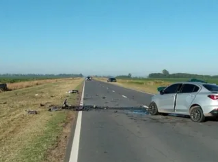 Imagen de Tragedia en la ruta 90: dos muertos tras un violento choque frontal entre Alcorta y Carreras