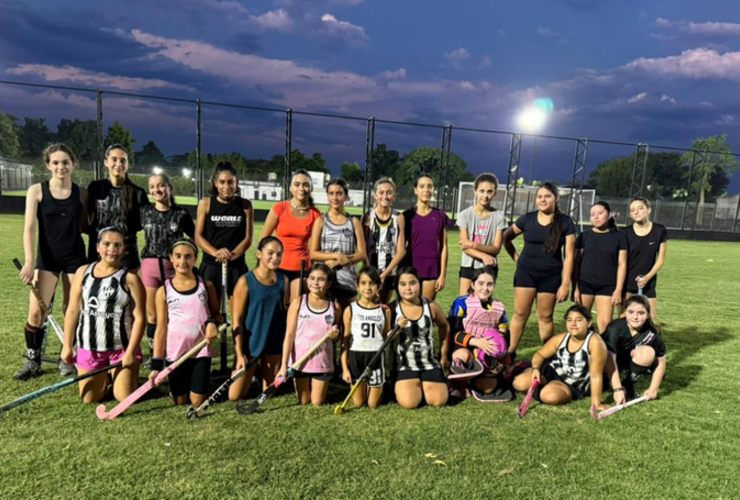 Imagen de Hockey Uni&oacute;n: Iniciaron los entrenamientos de las inferiores