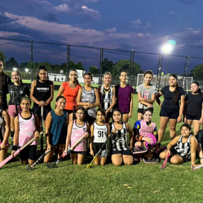 Imagen de Hockey Uni&oacute;n: Iniciaron los entrenamientos de las inferiores
