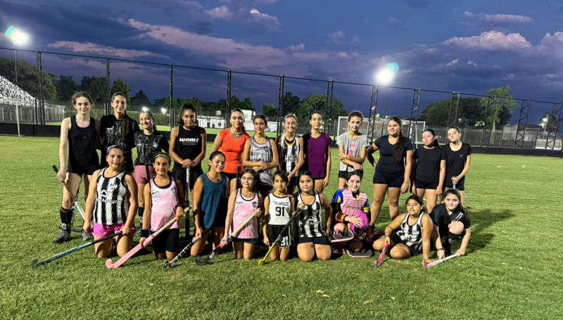 Imagen de Hockey Uni&oacute;n: Iniciaron los entrenamientos de las inferiores