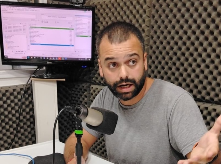 El concejal en vivo en �Dos & Pico�