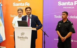 Imagen de Acuerdo en Santa Fe: Pullaro anunci&oacute; un piso salarial de $1.350.000 y se levant&oacute; la protesta policial