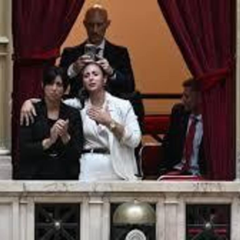 Imagen de Media sanci&oacute;n a la baja de punibilidad: el conmovedor testimonio de la madre de Jerem&iacute;as Monz&oacute;n en el Congreso