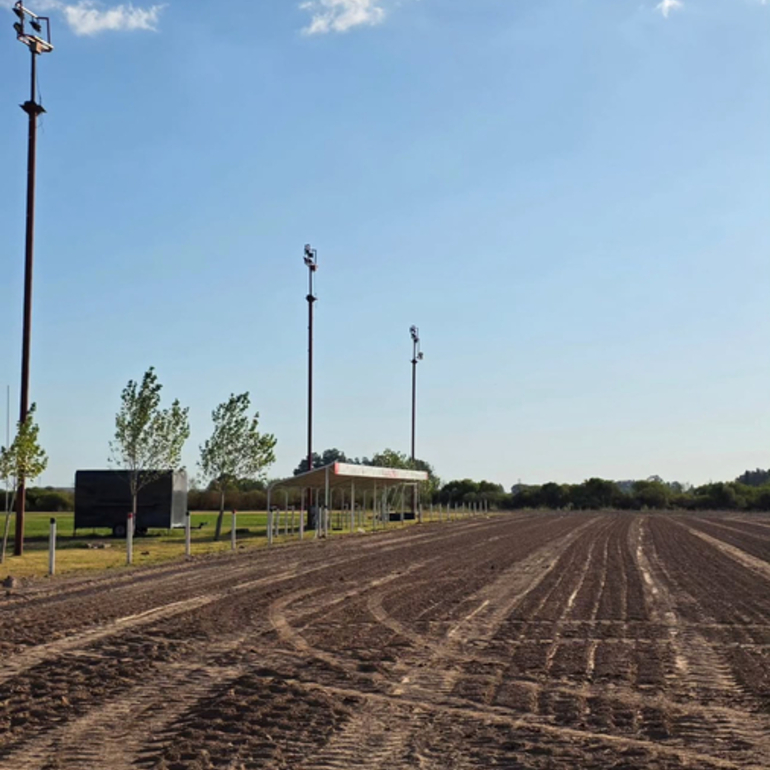 Imagen de La obra de la nueva cancha de hockey de c&eacute;sped sint&eacute;tico de Talleres sigue avanzando