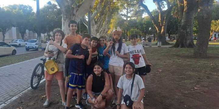 Los chicos entusiasmados con el encuentro.