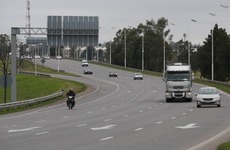 El hecho ocurri&oacute; este martes por la noche alrededor de las 23.30. La polic&iacute;a encontr&oacute; a la v&iacute;ctima fatal sobre la avenida.