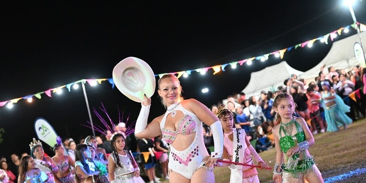 Imagen de Alvear vivi&oacute; una segunda noche de carnaval con concurrencia y una propuesta cultural diversa