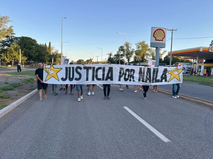 Imagen de Nueva manifestaci&oacute;n en Pueblo Esther por la muerte de una joven en Ruta 21