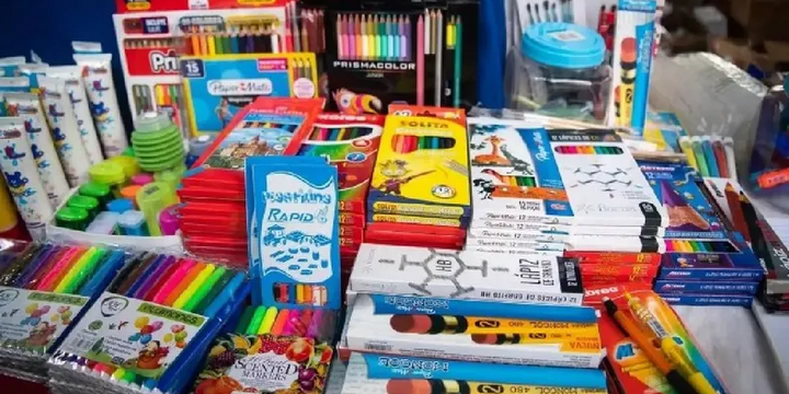 Imagen de La canasta escolar adaptada vale hasta cinco veces m&aacute;s que la com&uacute;n