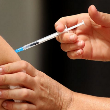 Imagen de Dengue en Santa Fe: ya se aplicaron m&aacute;s de 159 mil vacunas y refuerzan los operativos en Rosario