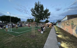 Imagen de Reinauguraci&oacute;n de la plaza Italia: juegos nuevos, un mural y cancha de f&uacute;tbol