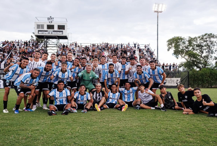 Imagen de Uni&oacute;n va por todo: clasific&oacute; a 4tos de Final en Copa Federaci&oacute;n y entr&oacute; a la Copa Santa Fe 2026