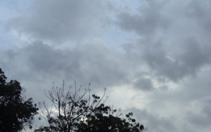 Imagen de Lunes c&aacute;lido e inestable, con alerta amarillo por tormentas