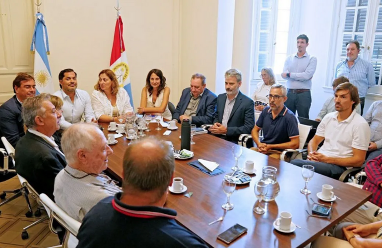 Imagen de Paritarias en Santa Fe: los m&eacute;dicos aceptaron la propuesta salarial del Gobierno provincial