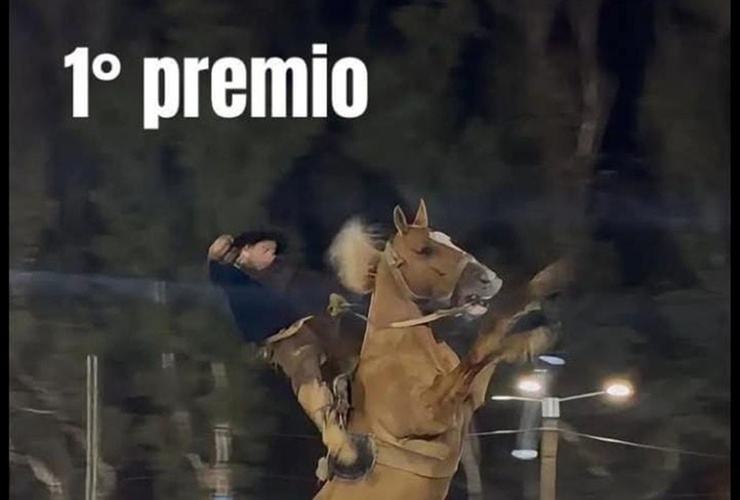 Imagen de Jinete de la costa de Fighiera obtuvo el primer premio en Cruz Alta